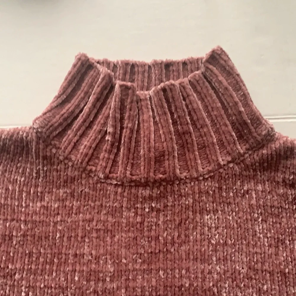 Chelsea & Theodore mauve chenille sweater turtleneck high low silhouette size S - Picture 6 of 13